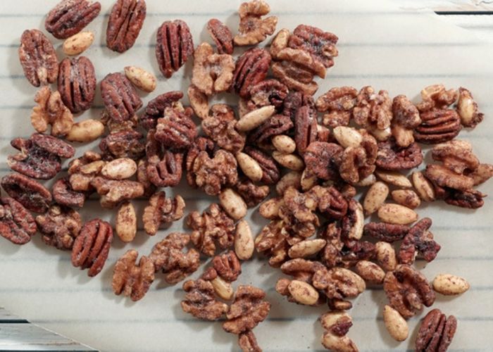 Sweet and Crunchy Nuts