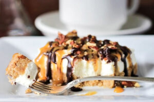 Low-Carb Pecan Turtle Cheesecake Bars