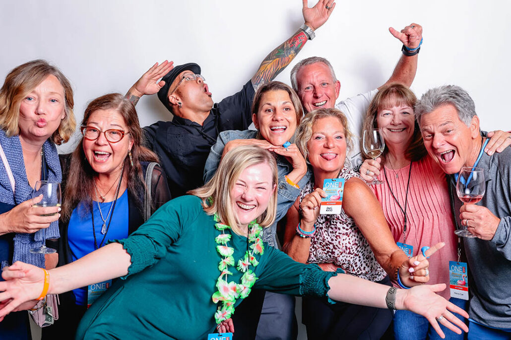 group of people with type 1 diabetes have a great time together at a diabetes conference